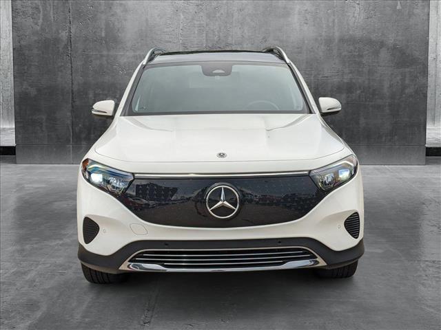 Photo of 2024 Polar White Mercedes-Benz EQB 350