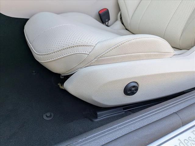 Photo of 2026 Polar White Mercedes-Benz CLE 300
