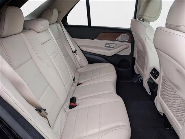 Photo of 2022 Black Mercedes-Benz GLE 350