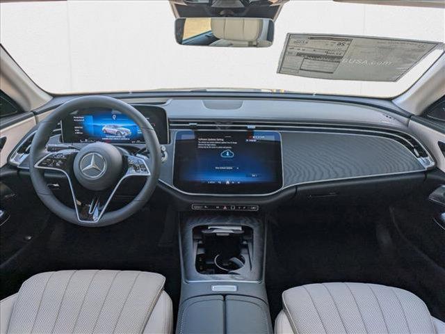 Photo of 2026 MANUFAKTUR Moonlight White Metallic Mercedes-Benz E-Class