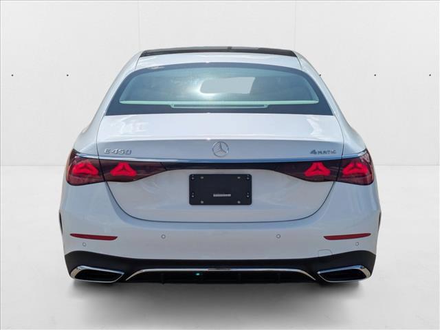 Photo of 2026 MANUFAKTUR Moonlight White Metallic Mercedes-Benz E-Class