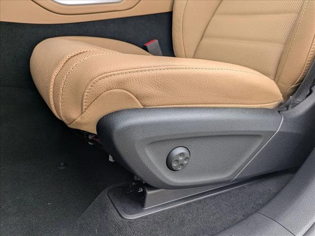 Photo of 2026 Polar White Mercedes-Benz GLE 450