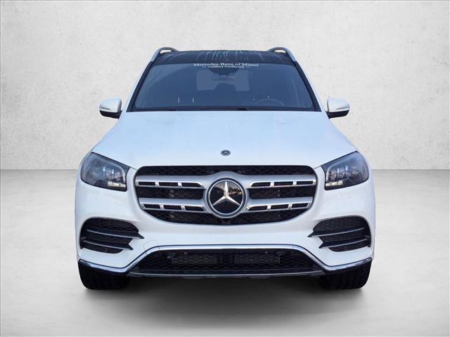 Photo of 2023 Polar White Mercedes-Benz GLS 580