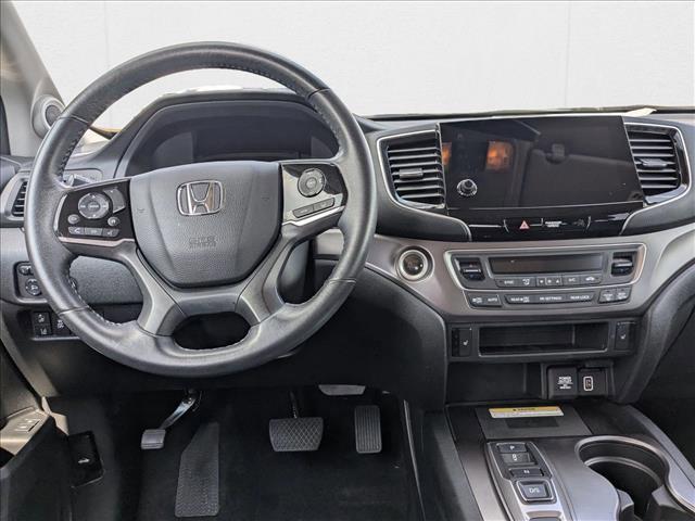 Photo of 2022 Black Honda Pilot