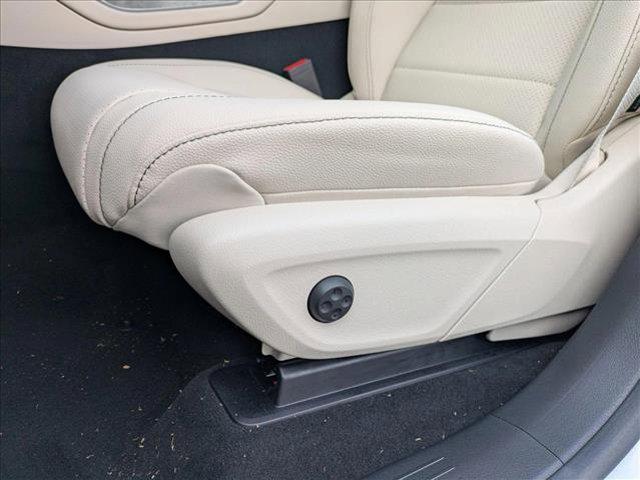 Photo of 2025 Polar White Mercedes-Benz GLS 450