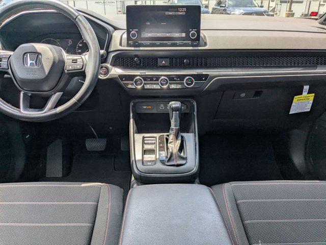 Photo of 2024 Lunar Silver Metallic Honda CR-V Hybrid