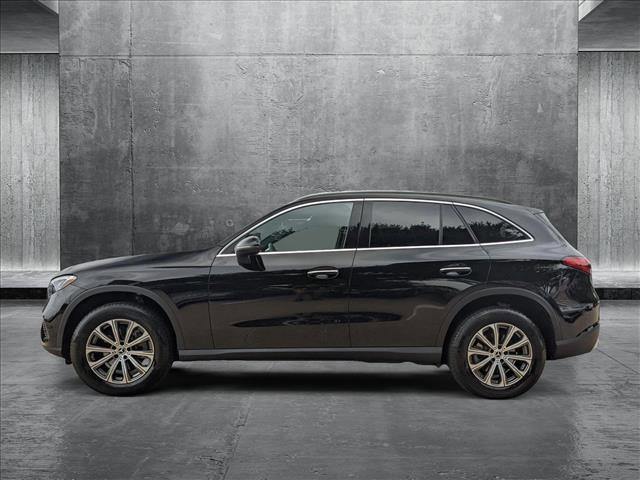 Photo of 2024 Obsidian Black Metallic Mercedes-Benz GLC 300