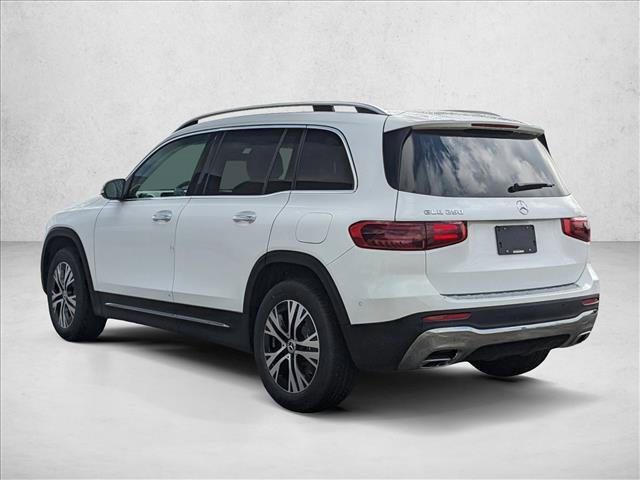 Photo of 2025 Polar White Mercedes-Benz GLB 250