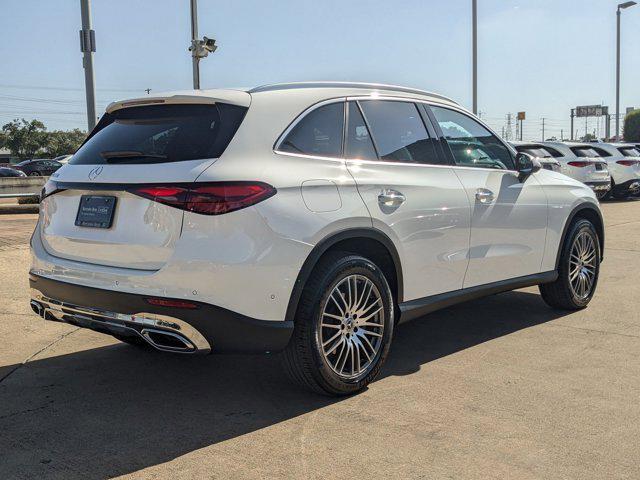 Photo of 2025 Polar White Mercedes-Benz GLC 300