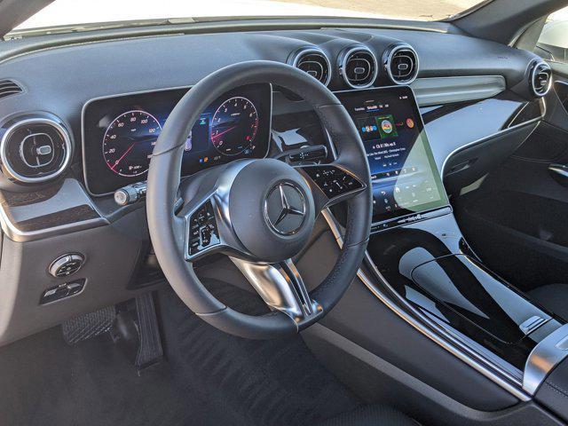 Photo of 2025 Polar White Mercedes-Benz GLC 300