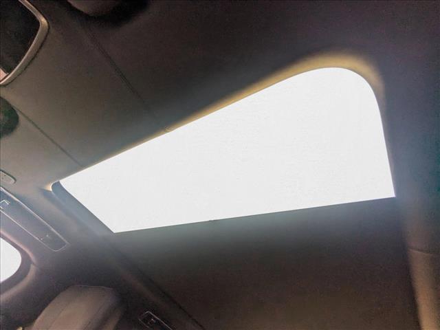 Photo of 2024 Fuji White [White] Land Rover Range Rover