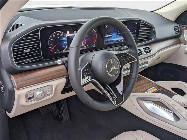 Photo of 2025 Polar White Mercedes-Benz GLE 450
