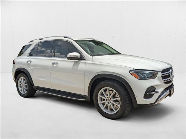 Photo of 2024 Polar White Mercedes-Benz GLE 350