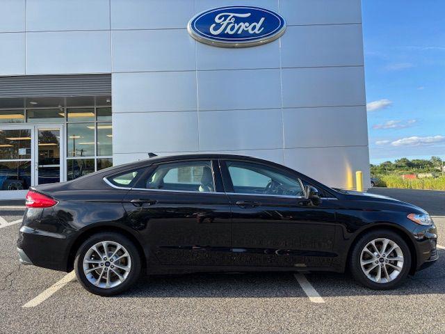 Photo of 2019 Black Ford Fusion