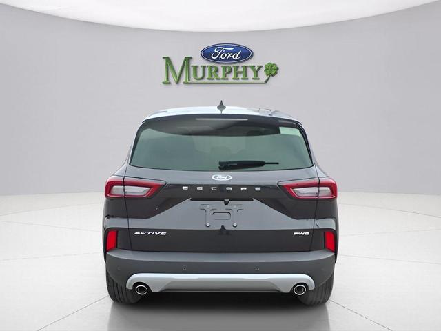 Photo of 2025 Black Metallic Ford Escape