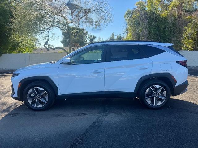Photo of 2025 Serenity White Pearl Hyundai TUCSON