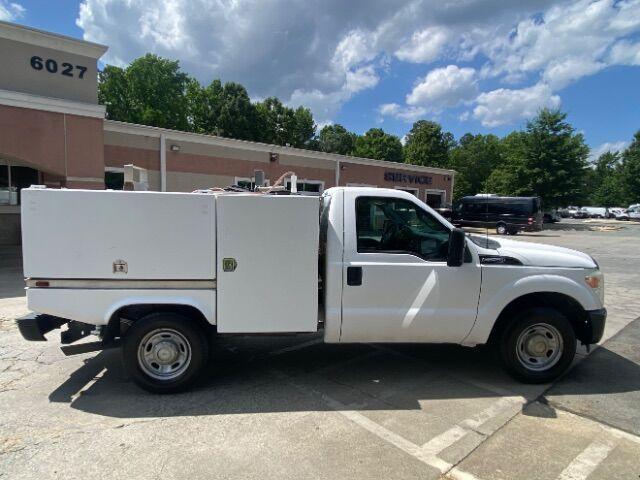 Photo of 2016 Oxford White Ford F-250