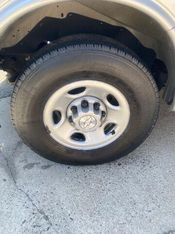 Photo of 2018 Silver Ice Metallic Chevrolet Express 2500