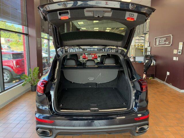 Photo of 2018 Blue Porsche Cayenne