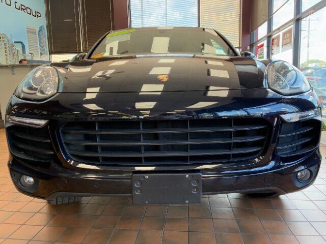 Photo of 2018 Blue Porsche Cayenne