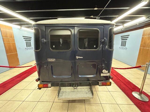 Photo of 1985 Blue Toyota Land Cruiser