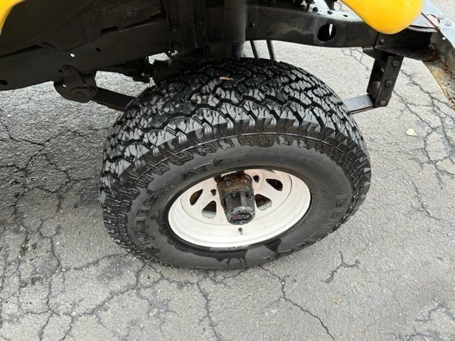 Photo of 1985 Yellow Toyota Land Cruiser