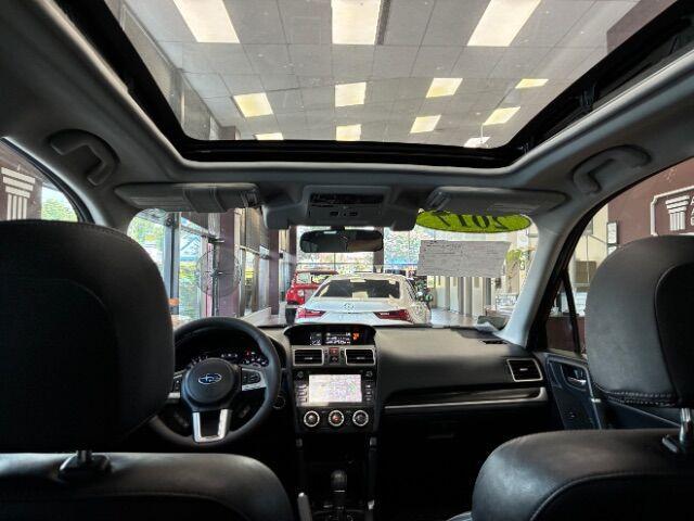 Photo of 2017 Gray Subaru Forester