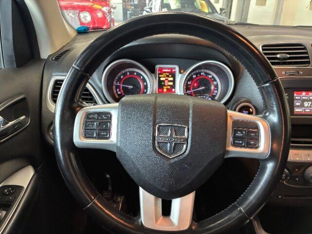 Photo of 2019 Contusion Blue Pearlcoat Dodge Journey