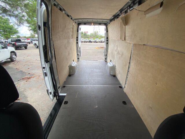 Photo of 2023 Arctic White Mercedes-Benz Sprinter 2500