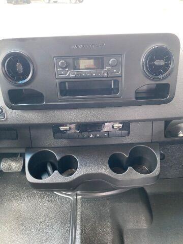 Photo of 2023 Arctic White Mercedes-Benz Sprinter 2500