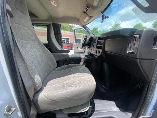 Photo of 2022 Summit White Chevrolet Express 3500