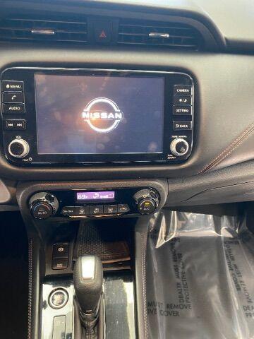 Photo of 2022 Boulder Gray Pearl Nissan Kicks