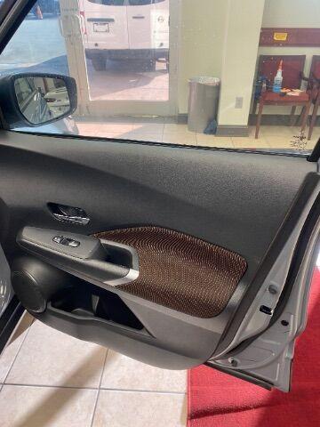 Photo of 2022 Boulder Gray Pearl Nissan Kicks