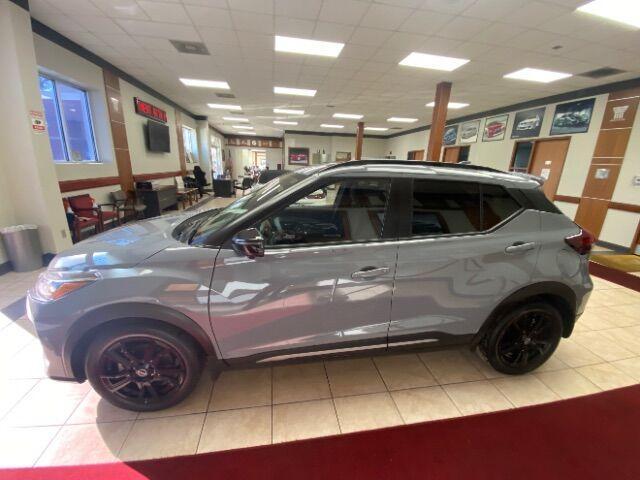 Photo of 2022 Boulder Gray Pearl Nissan Kicks