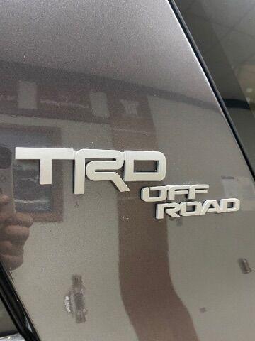 Photo of 2019 Midnight Black Metallic Toyota 4Runner