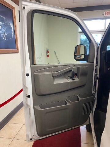 Photo of 2018 Summit White Chevrolet Express 3500