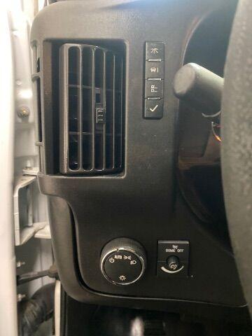 Photo of 2018 Summit White Chevrolet Express 3500
