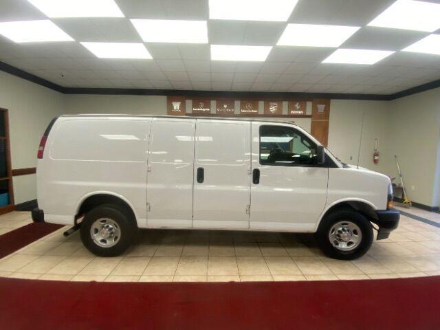 Photo of 2018 Summit White Chevrolet Express 3500