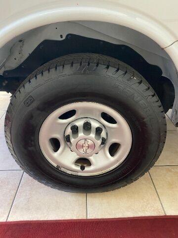 Photo of 2018 Summit White Chevrolet Express 3500