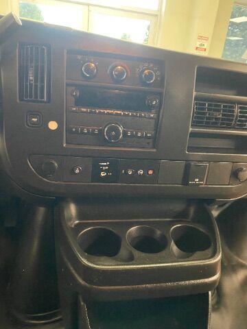 Photo of 2018 Summit White Chevrolet Express 3500