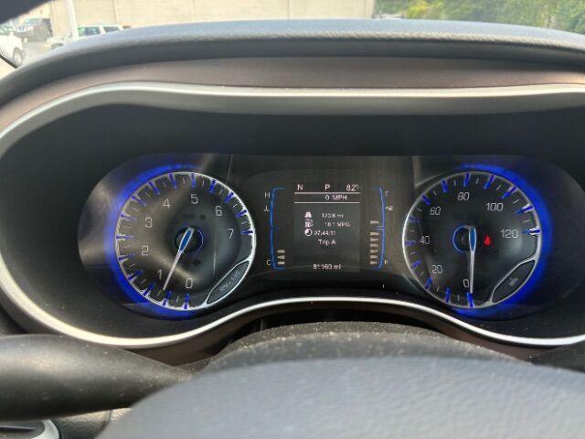 Photo of 2017 Velvet Red Pearlcoat Chrysler Pacifica