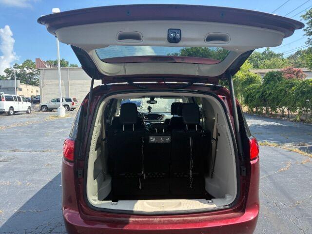 Photo of 2017 Velvet Red Pearlcoat Chrysler Pacifica