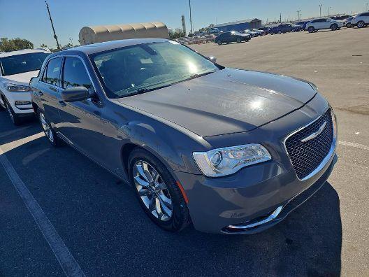 2017 Chrysler 300