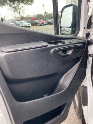 Photo of 2022 White Mercedes-Benz Sprinter 2500