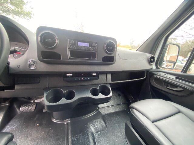 Photo of 2022 White Mercedes-Benz Sprinter 2500