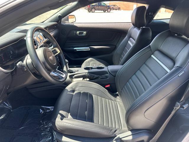 Photo of 2022 Oxford White Ford Mustang
