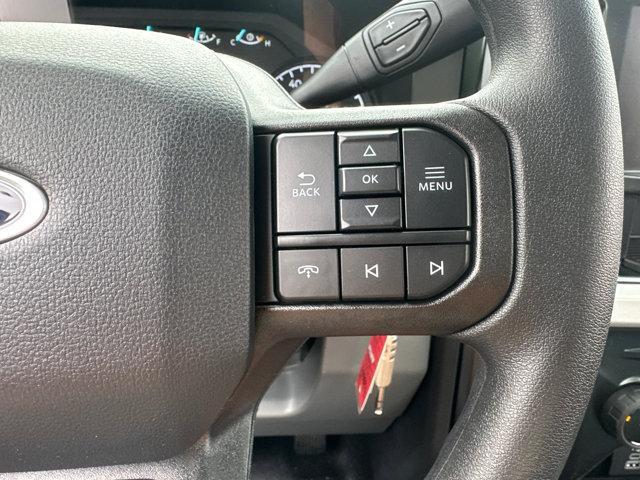 Photo of 2025 Oxford White Ford F-250