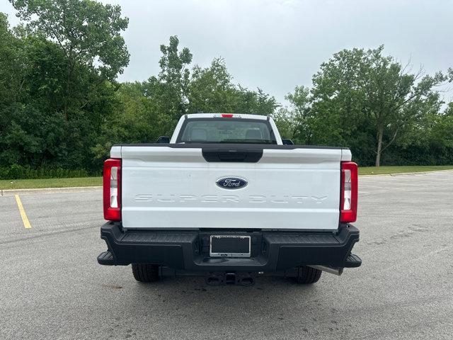 Photo of 2025 Oxford White Ford F-250