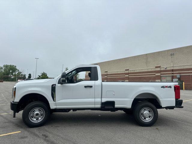 Photo of 2025 Oxford White Ford F-250