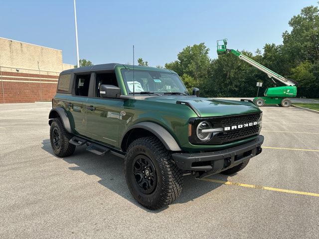 Photo of 2024 Eruption Green Metallic Ford Bronco